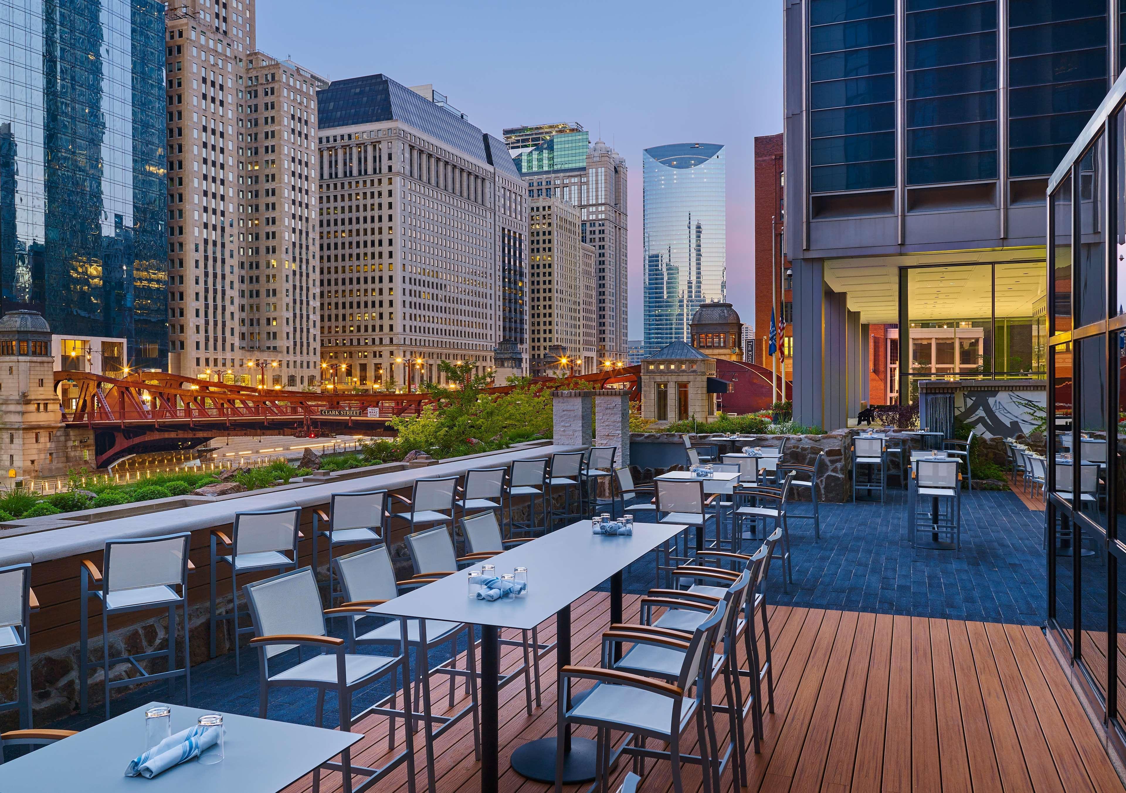 The Westin Chicago River North Exteriör bild